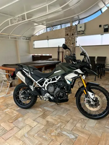 Tiger 900 Rally muito nova