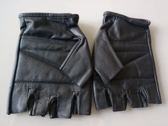 Luvas de couro meio dedos