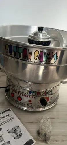 Máquina de algodão doce Pinheiro