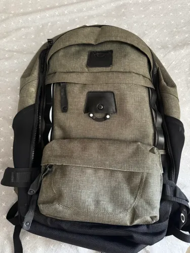 Mochila de viagem Oakley