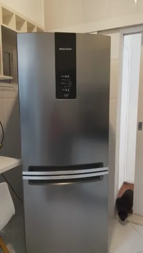 Vendo Geladeira Seminova em excelente estado