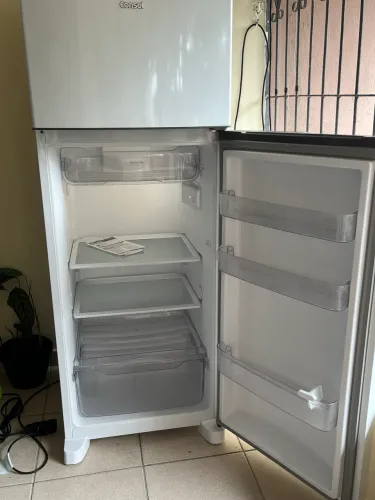 Geladeira Frost Free Duplex 333 litros Branca Cônsul NOVA