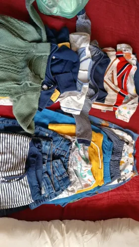 Itens para bebê menino.