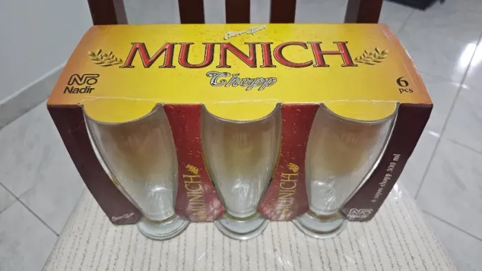 Assista ao Mundial c/copos chopp Munich 300 ml, na caixa, muito barato, motivo mudança 