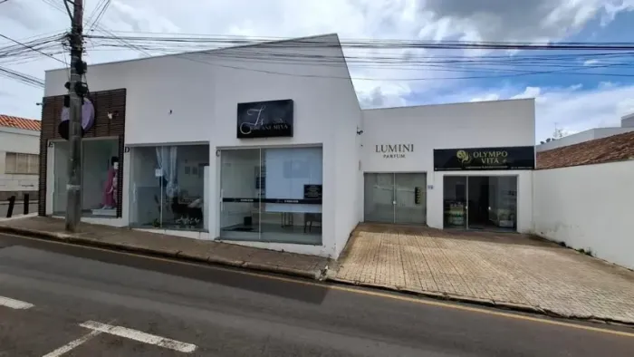 Loja - Vaga Privativa - Esquina - Centro - Araxá