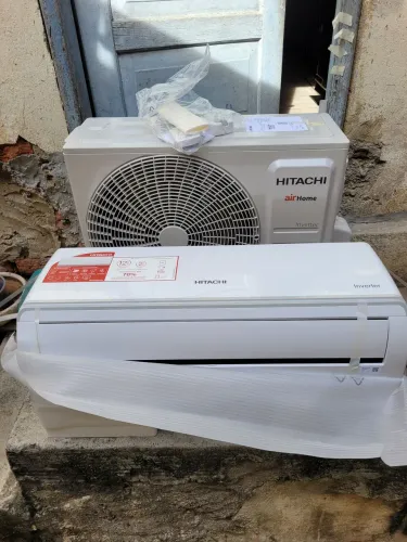 Ar Condicionado Hitachi 9.000 BTUs AirHome 600 Inverter