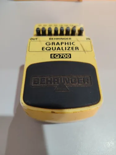 Pedal Equalizador Behringer