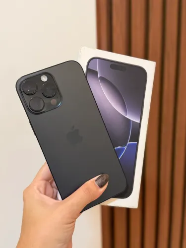 iPhone 16promax 256gb bateria 94 c caixa menos de 1 ano de uso