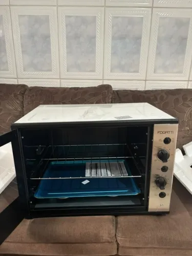 Forno Elétrico Com Espeto Giratório, 60 Litros, Bancada, Fogatti, até 300Cº 220V