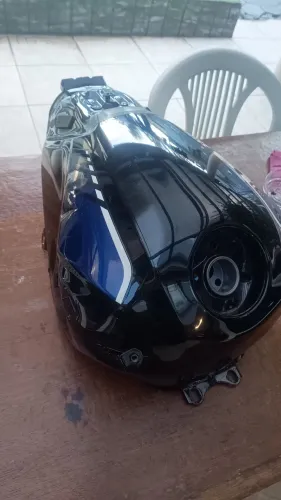 Tanque e banco moto
