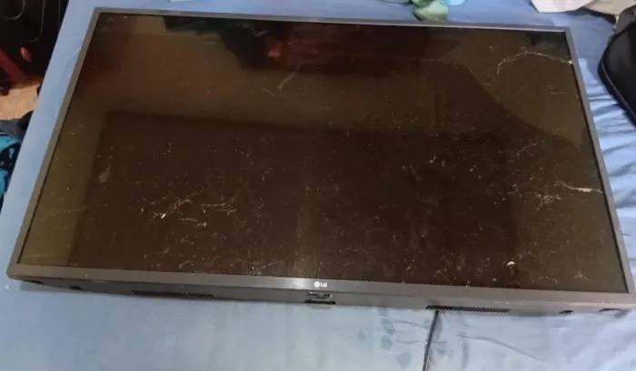 TV TELA COM DEFEITO