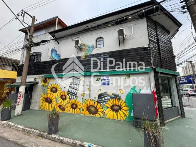 Casa à venda no Ipiranga com 125m², vaga de garagem e uso residencial ou comercial