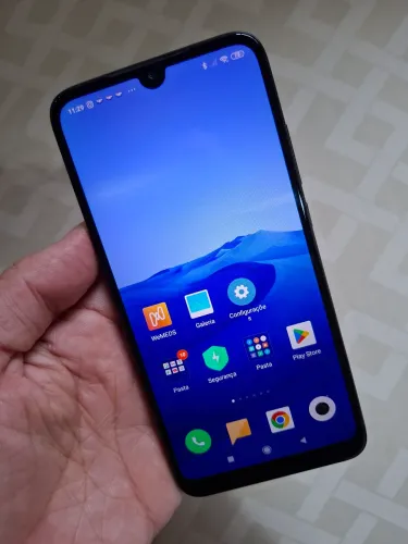 Redmi 7 32GB Black + cartão microSD 1 TB