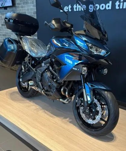 Linda versys 650 tourer.