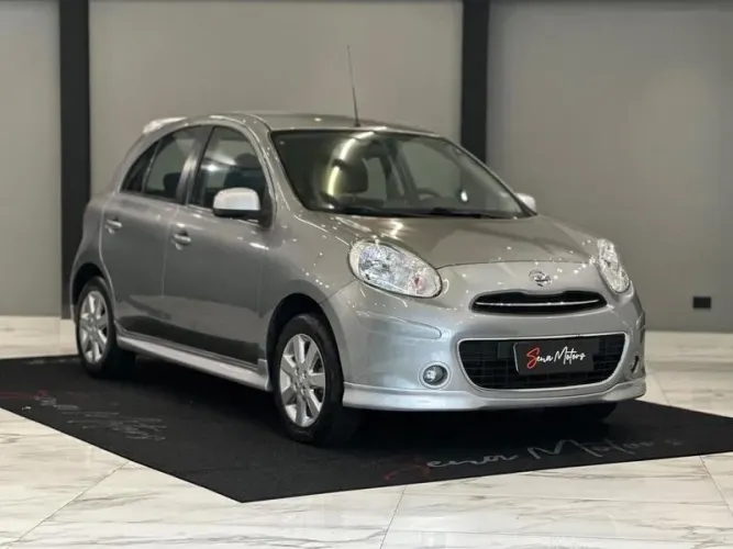 Nissan March SR 1.6 16V Flex Fuel 5P 2014