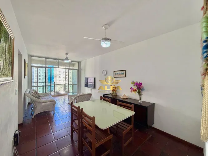 Apartamento com Sacada e Vista para o Mar na Praia das Pitangueiras Alfa Imóveis Guarujá