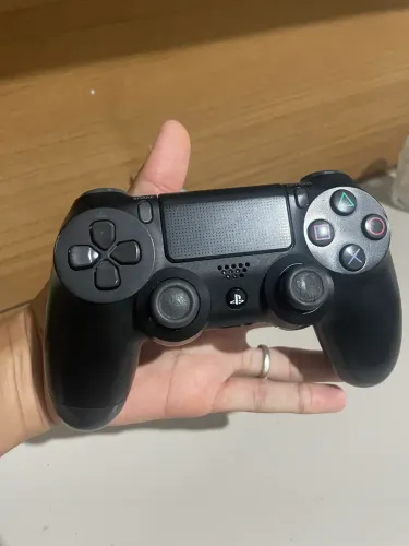 Controle de PS4 original semi novo