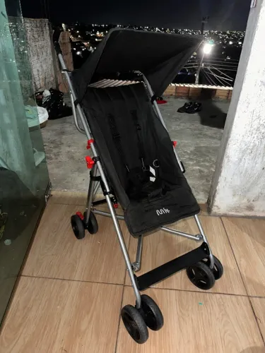 Carrinho de passeio reclinável bebê