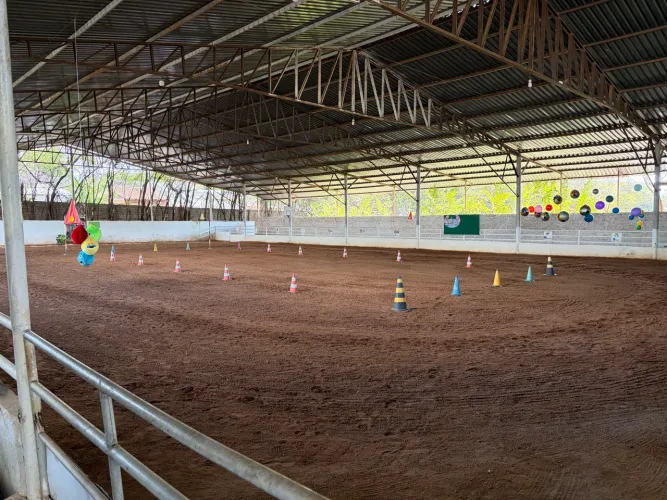 Caseiro casado ,trabalhar com cavalos e serviços gerais acima de 45 anos e sem filhos