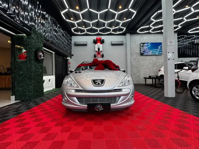 Peugeot 207 XR Sport 1.4 Flex 8V 5P 2010