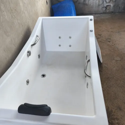 Banheira Spa Luxo para 2 Pessoas - Nunca Usada!