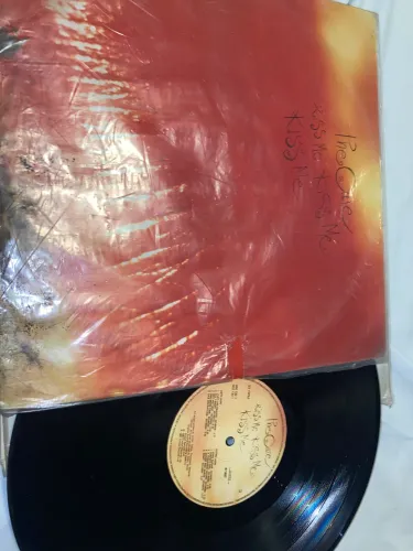 Disco de vinil The Cure - Kiss Me Kiss Me Kiss Me (dois discos)