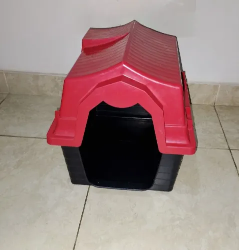 Vendo casinha para cachorro porte médio