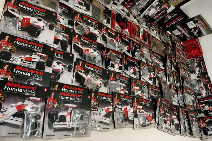Miniatura 1/8 Ayrton Senna Mclaren