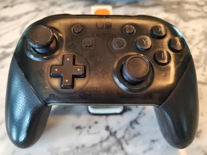Nintendo Switch Pro Controller (Original) 