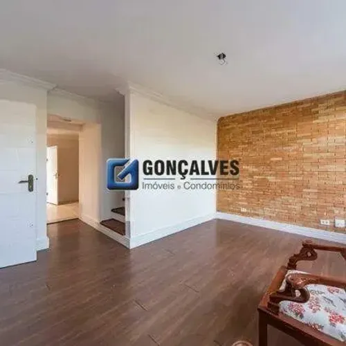 Sobrado para aluguel na Vila Junqueira (Santo André) com 3 quartos, suíte e 2 vagas