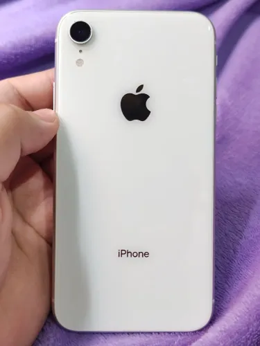 iPhone XR