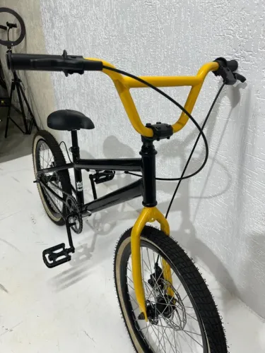 Bicicleta aro 20 BMX 