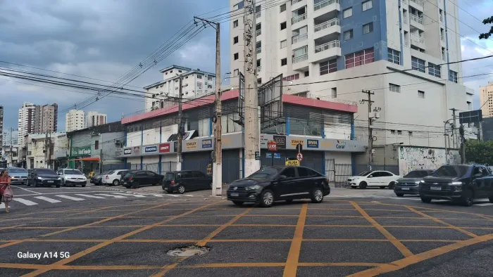 Ponto comercial esquina