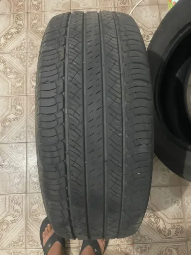 Pneus 235/60R 17