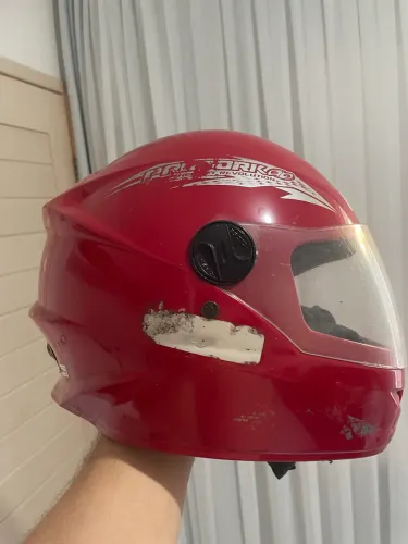 Capacete