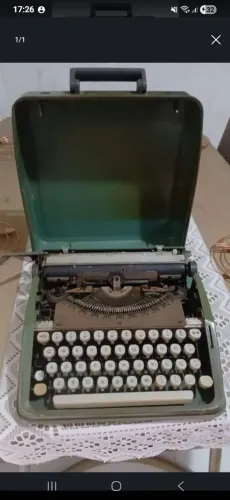 MAQUINA DE DATILOGRAFIA