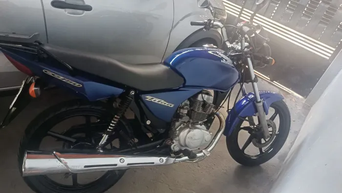Vende-se Titan ES 2005/2005