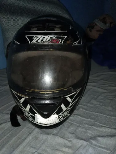 Capacete *