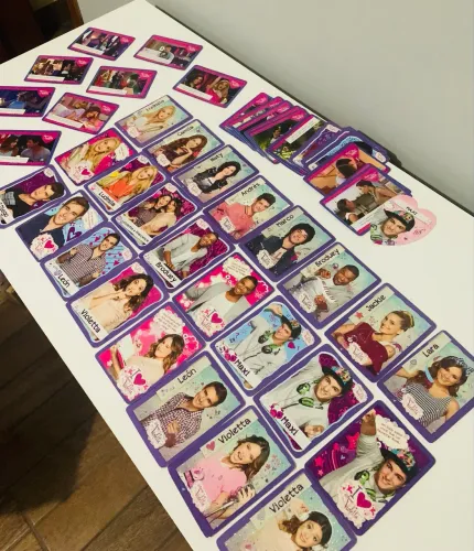 CARDS COLECIONÁVEIS VIOLETTA