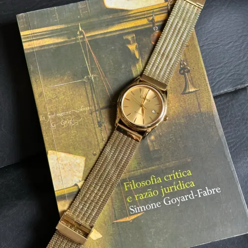 Relógio Cadisen dourado automático vidro de safira 