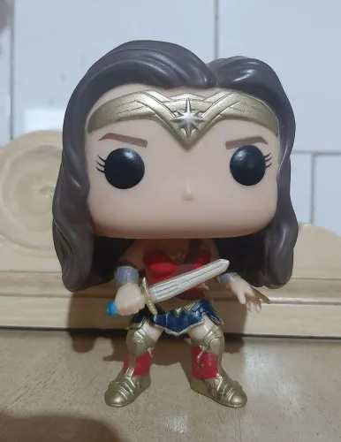 Mulher Maravilha 86 funko pop. Batman VS Superman