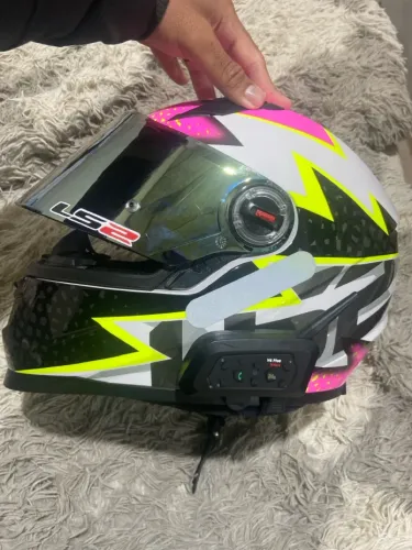 Capacete, seminovo pra sair rápido no pix