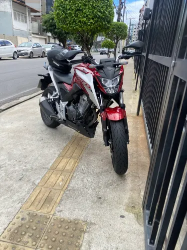 Vendo cb 300f