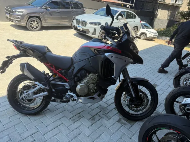 Ducati Multistrada V4S Raly 2024 4.800km 