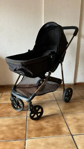Carrinho de bebê Galzerano com Moisés