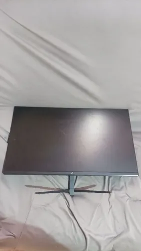 Monitor gamer com defeito na imagem 