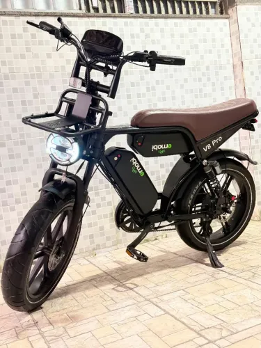 Bike elétrica V8 Pro 2 baterias 2026 1000w Nfc som Bluetooth