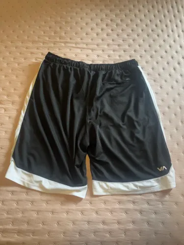 Bermuda RVCA (Ruca) original