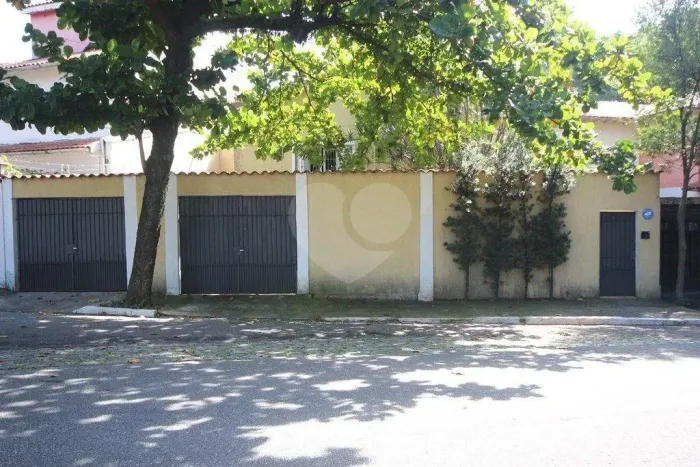 Sobrado para venda possui 270 m² com 3 quartos em Pacaembu - São Paulo - SP