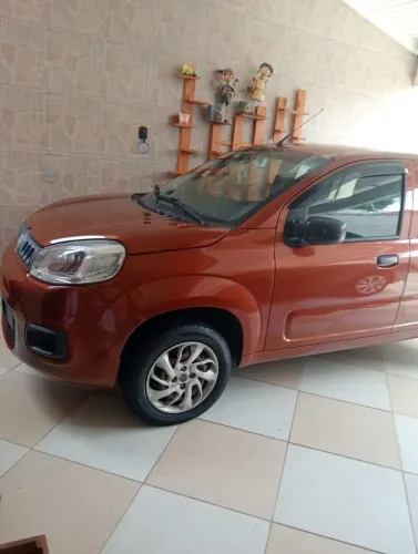 Fiat Uno Attractive 1.0 EVO Fire Flex 8V 5P 2015
